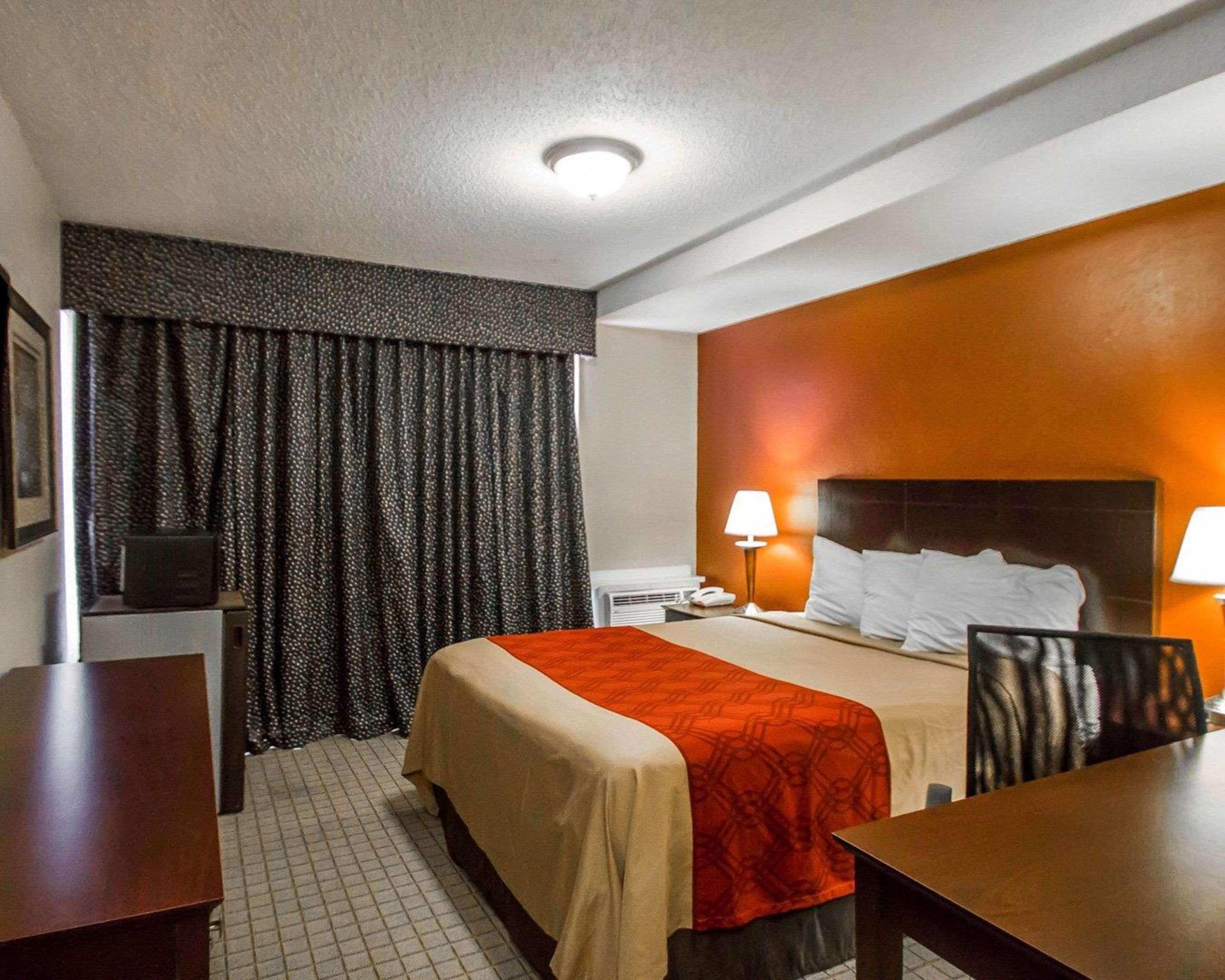 Econo Lodge Inn & Suites Old Saybrook - Westbrook Dış mekan fotoğraf