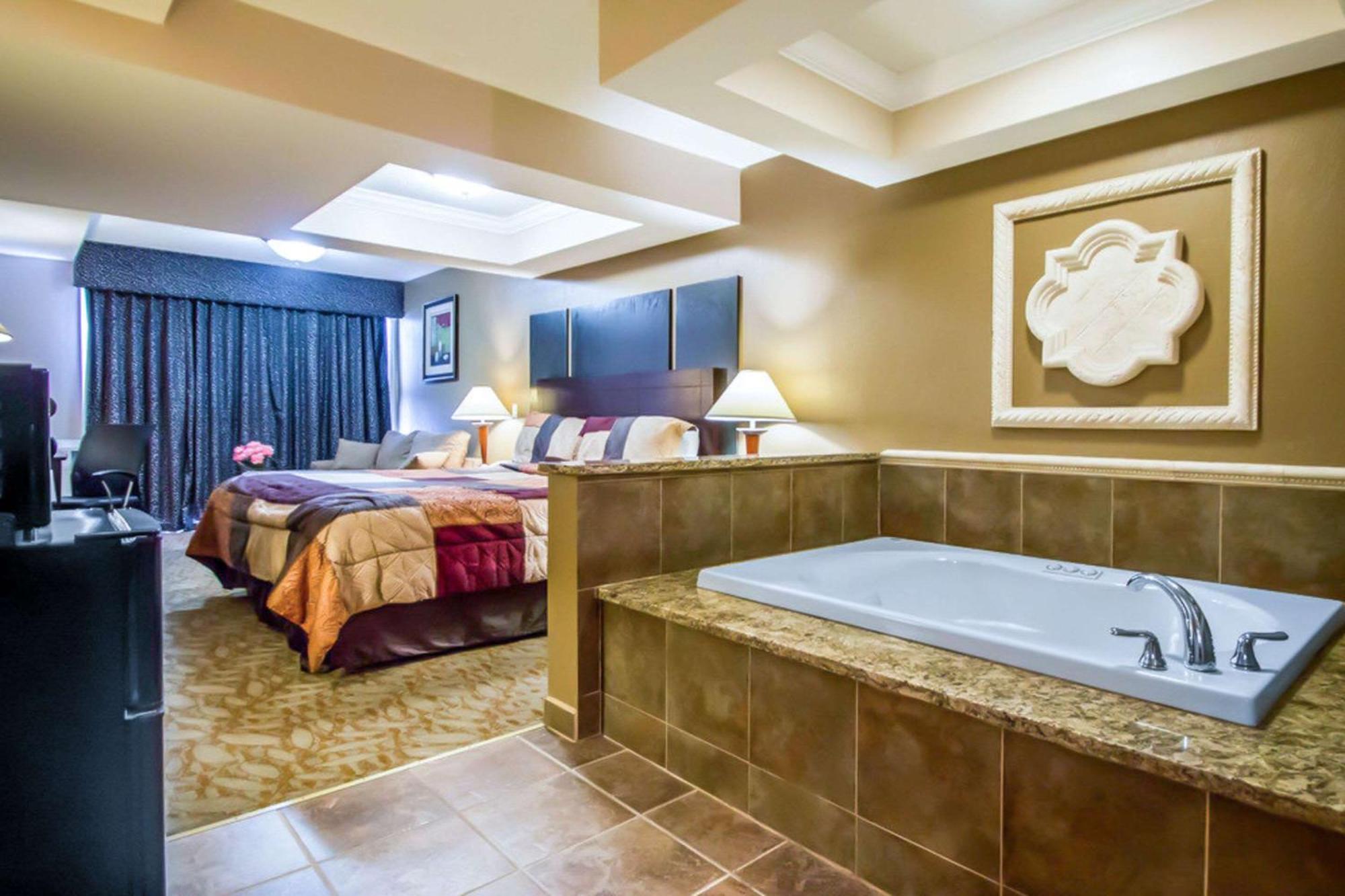 Econo Lodge Inn & Suites Old Saybrook - Westbrook Dış mekan fotoğraf