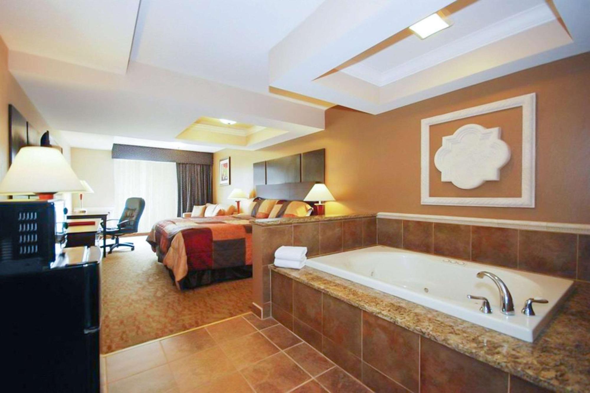 Econo Lodge Inn & Suites Old Saybrook - Westbrook Dış mekan fotoğraf