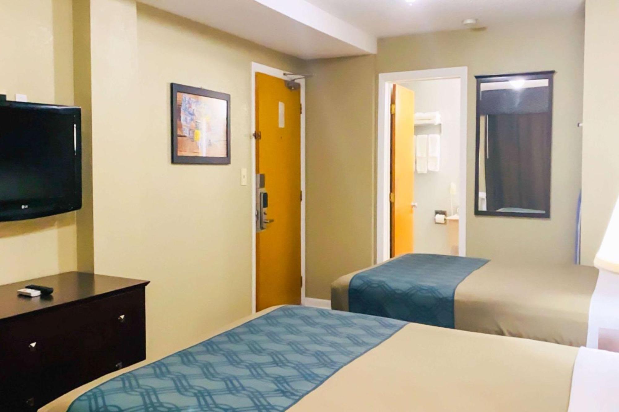 Econo Lodge Inn & Suites Old Saybrook - Westbrook Dış mekan fotoğraf