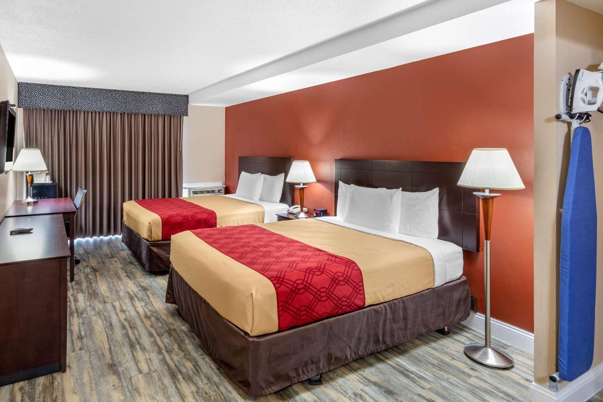 Econo Lodge Inn & Suites Old Saybrook - Westbrook Dış mekan fotoğraf