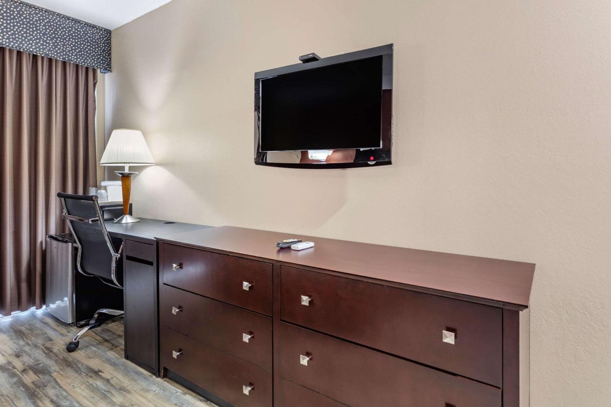 Econo Lodge Inn & Suites Old Saybrook - Westbrook Dış mekan fotoğraf