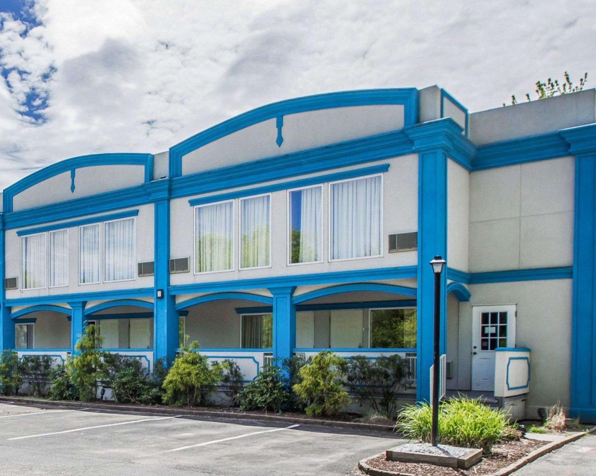 Econo Lodge Inn & Suites Old Saybrook - Westbrook Dış mekan fotoğraf
